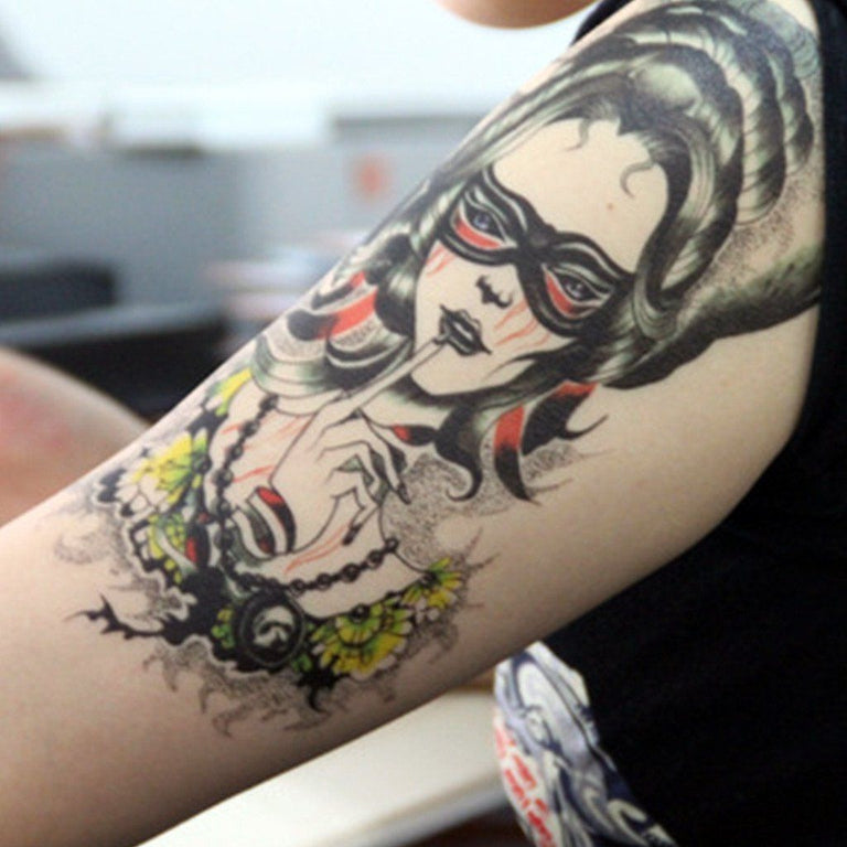 Tatouage éphémère : Masked Girl - ArtWear Tattoo - Tatouage temporaire