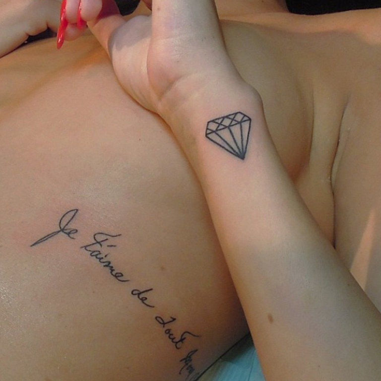 Tatouage éphémère : Black Diamonds - ArtWear Tattoo - Tatouage temporaire